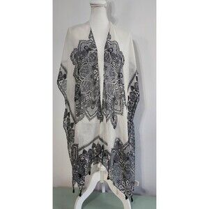 Cruise Wear Kimono Tribal Black And White Boho Flowy One Size Aztec Tassels Open